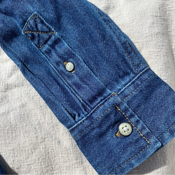 Wrangler “Montana” Denim Shirt - Picture 9 of 11